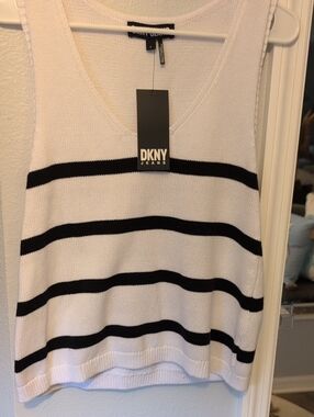 DKNY White Knit Sleeveless Top with Black Label Detail Brand New